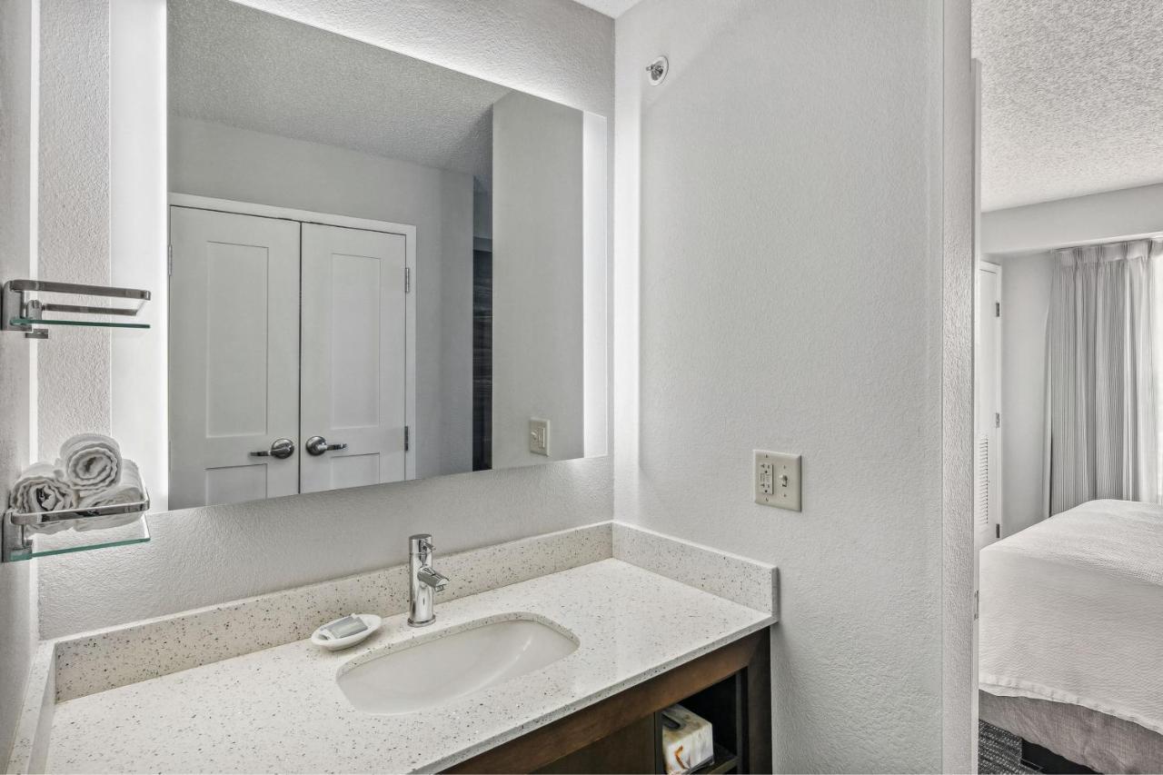 Residence Inn By Marriott Anchorage Midtown Экстерьер фото